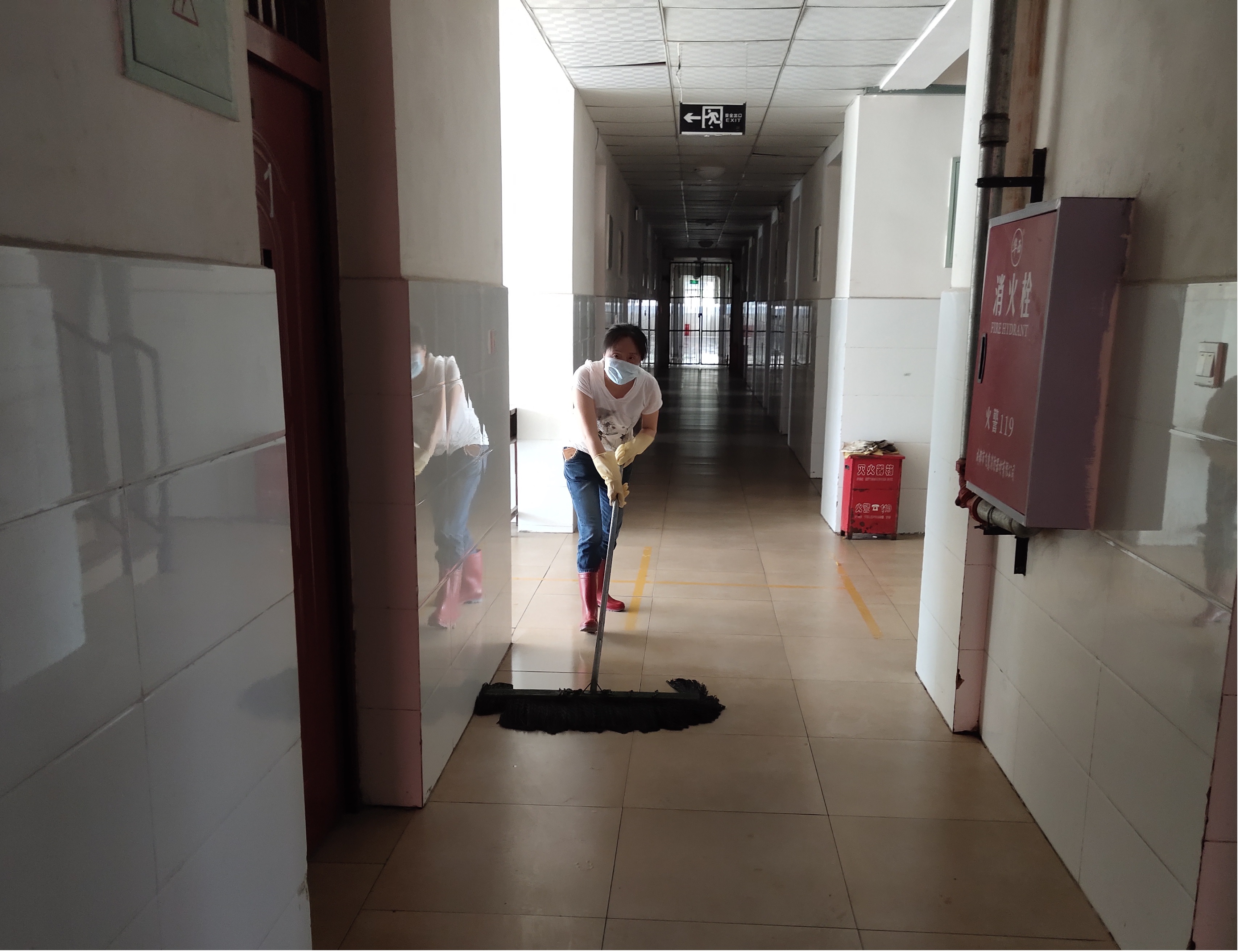 以劳动的名义，绽放校园美丽