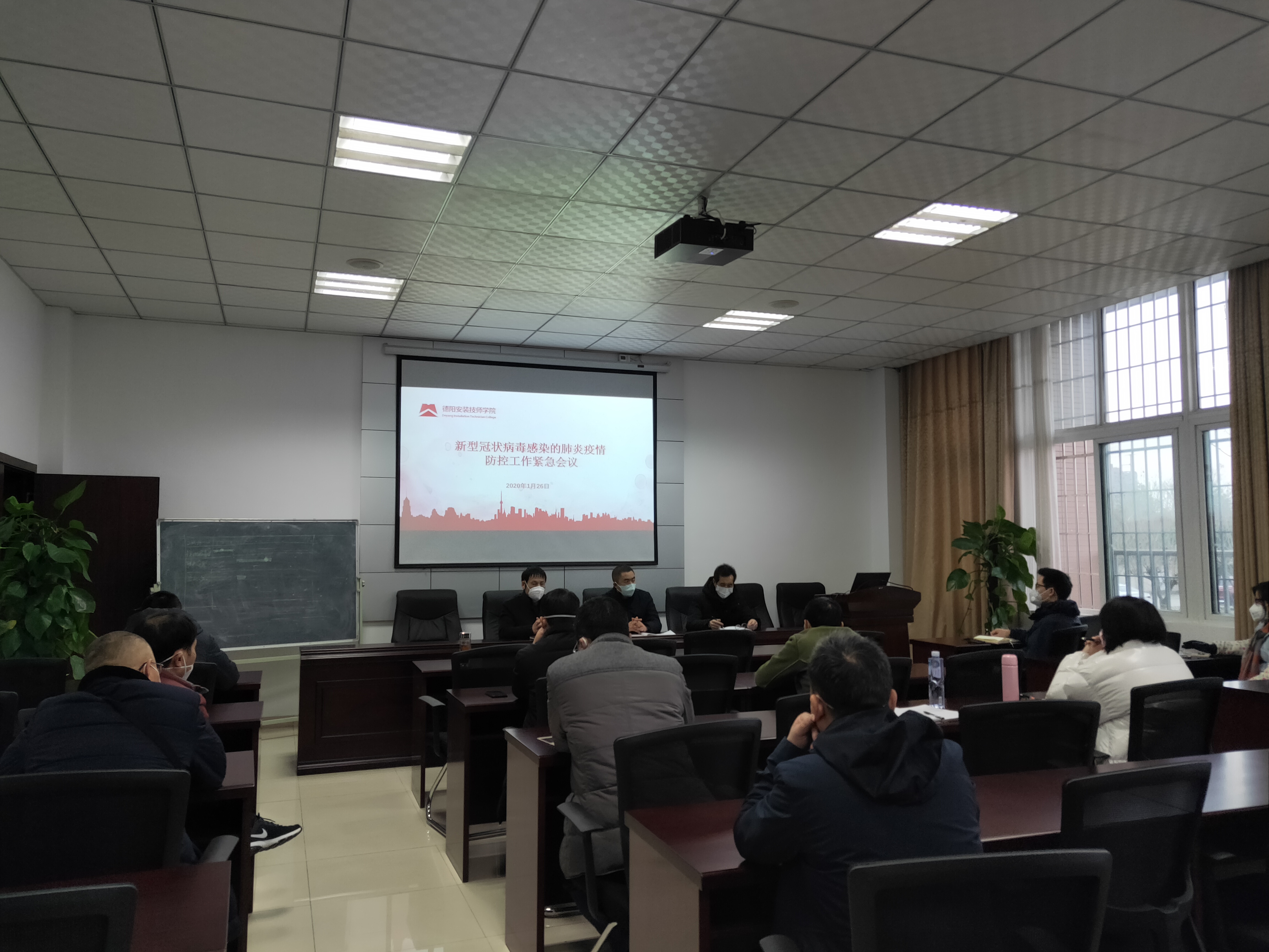 科学应对，学院积极防控“新型冠状病毒”