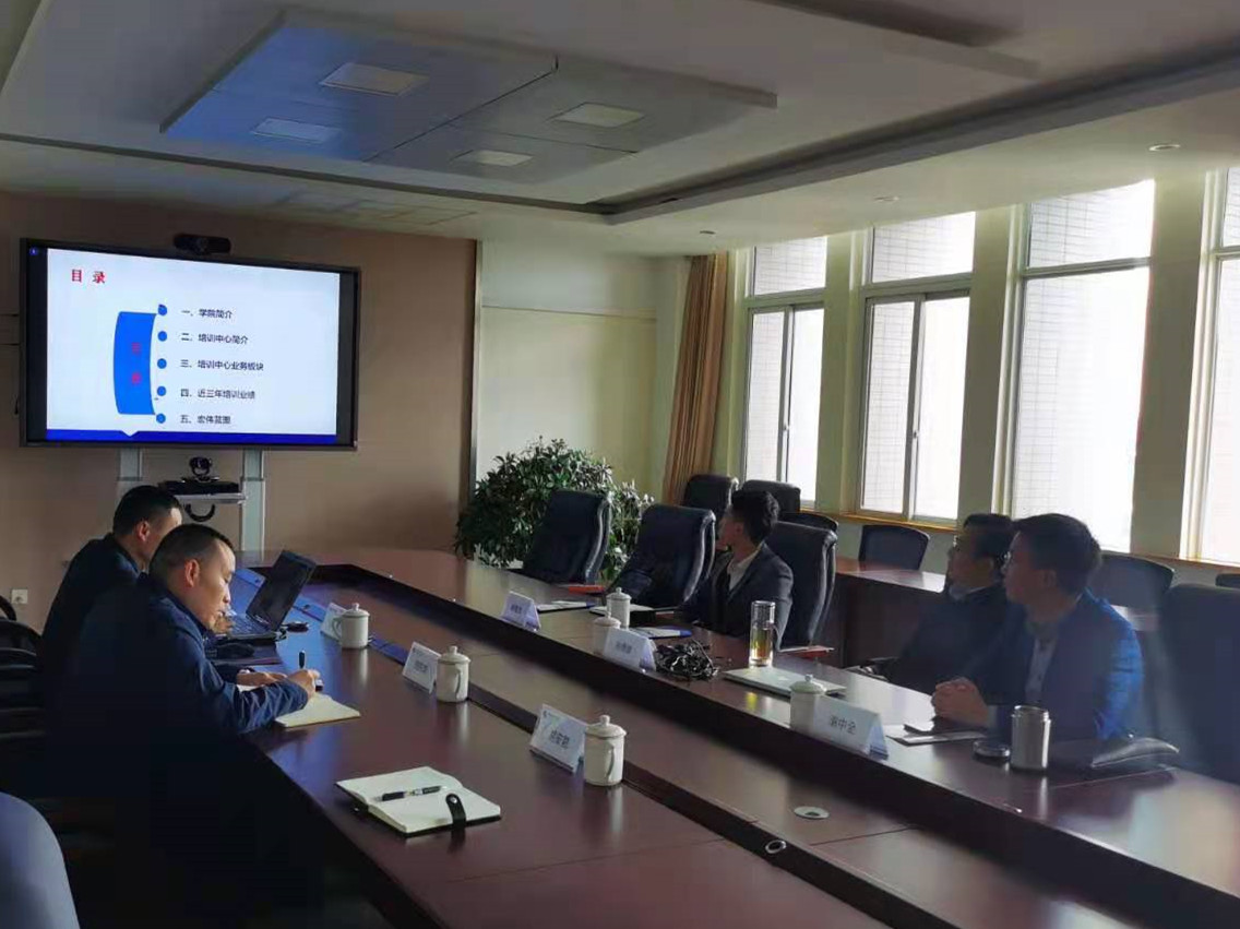 布市场化大局   谋持续发展新路—四川君凯科技有限公司总经理谢中全一行到?？剐Ｆ蠛献髑⑻? onError=