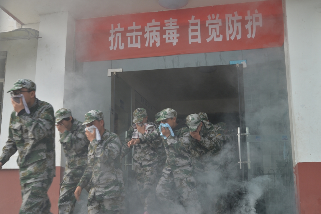 加强消防演练，树立安全意识