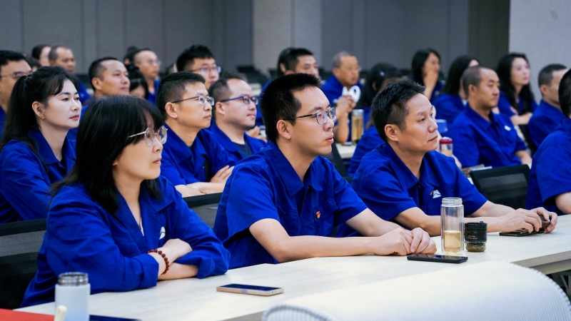 DSC05657~1.jpg DSC05657~1.jpg