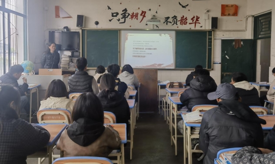 缅怀先人志，共筑中华魂 ——数字科学系组织开展清明节主题活动